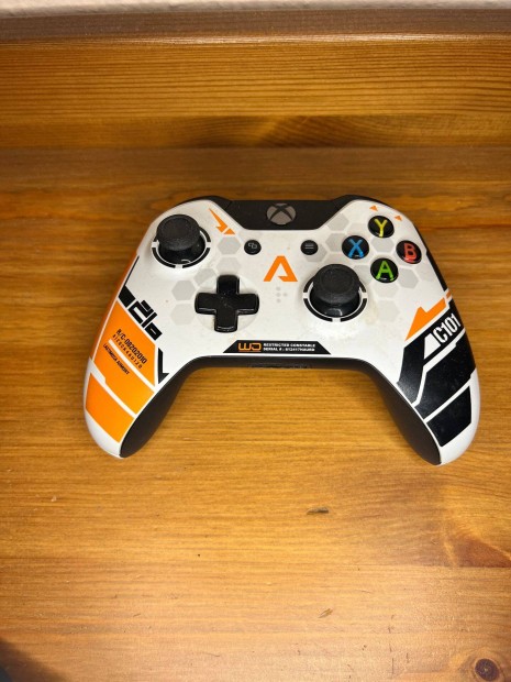 Xbox One Titanfall kontroller - Szmlval, 6 hnap garancival