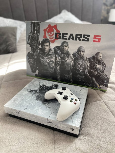 Xbox One X 1TB Gears 5 Limited Edition