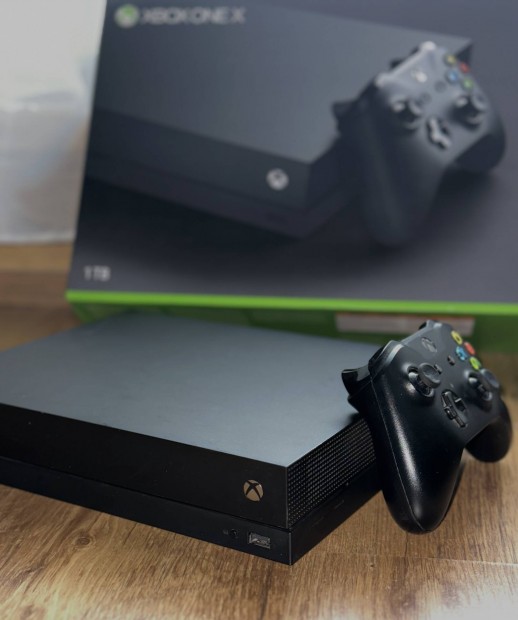 Xbox One X 1TB - Minden tartozkval, hibtlan mkdssel