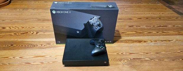 Xbox One X 1TB dobozban jszer