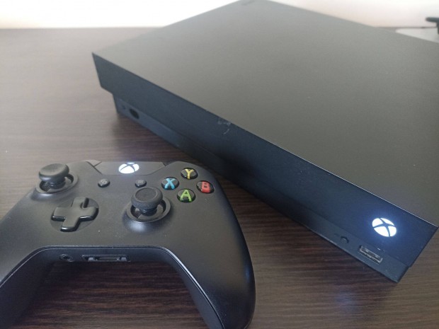 Xbox One X 1Tb