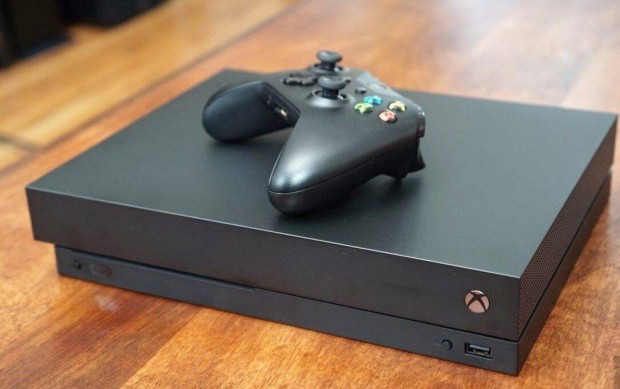 Xbox One X - Konzol