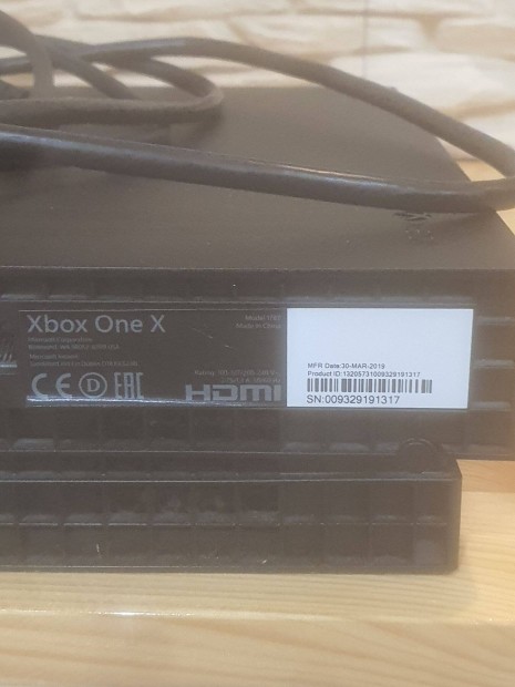 Xbox One X elad