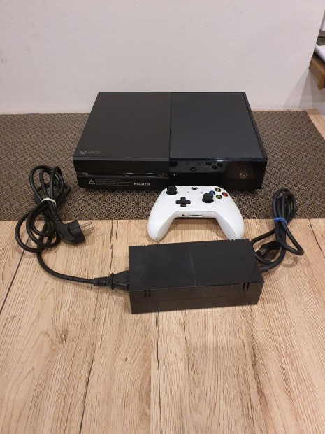 Xbox One jtkkonzol 1540 model