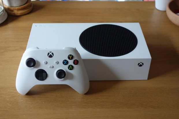 Xbox Series S, egy éves, 512GB