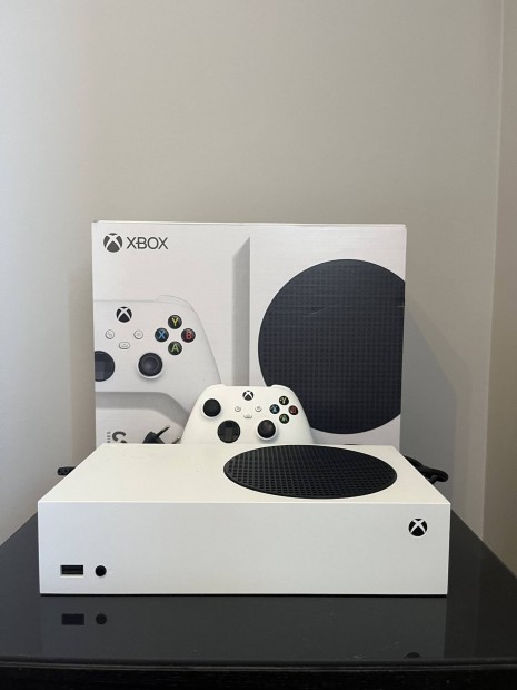 Xbox Series S gyri tartozkokkal