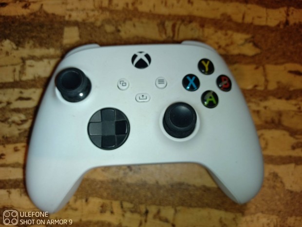 Xbox Series S kontroller