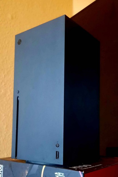 Xbox Series|X 1TB. Eladó!