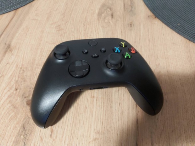 Xbox Series / One Kontroller Controller Joy Kar Beszmtssal