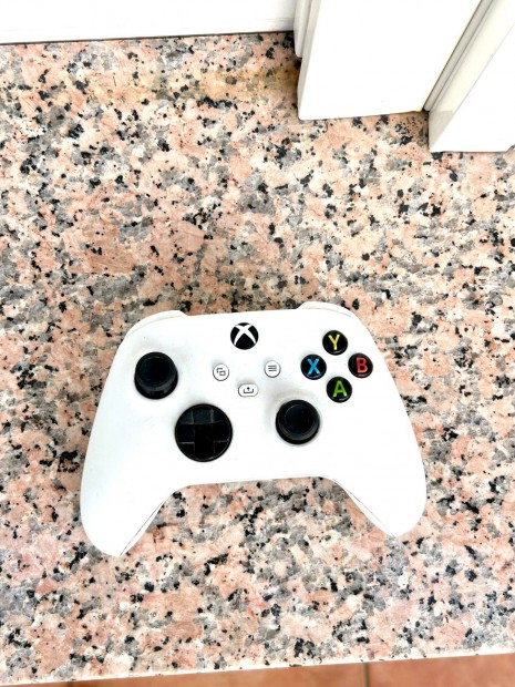 Xbox Series fehr kontroller hibtlan, eredeti dobozban