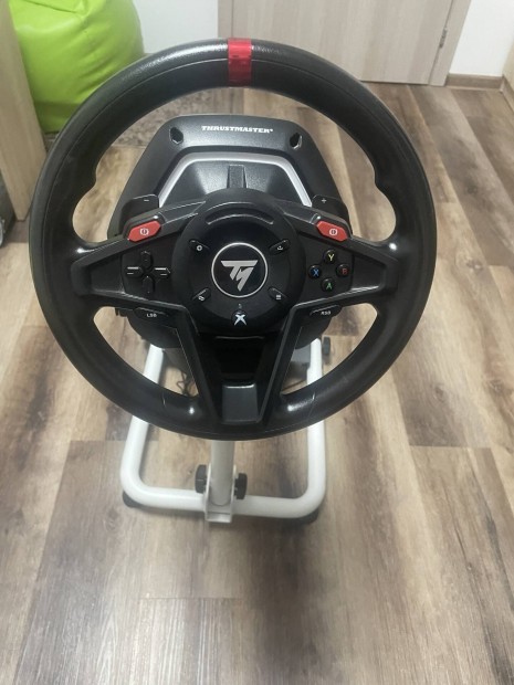 Xbox kormny Thrustmaster