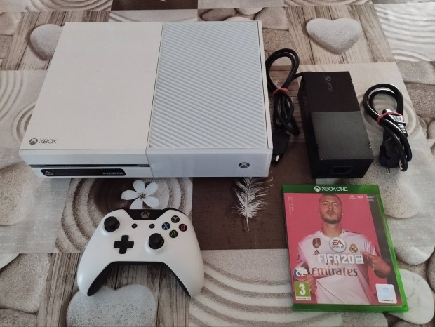 Xbox one Fat fehr szn 500gb kontrollerel