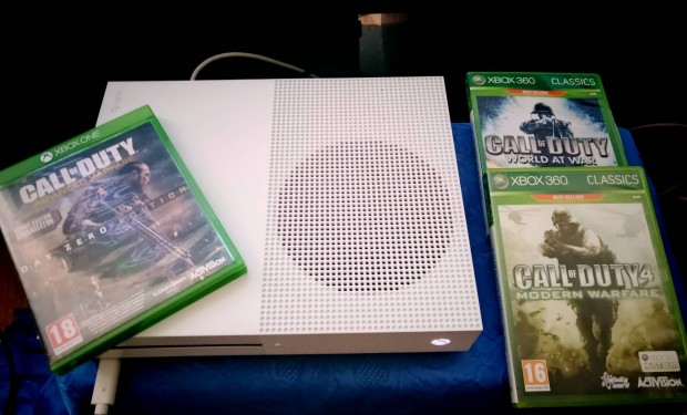 Xbox one S 500GB kontrollerrel s jtkokkal 