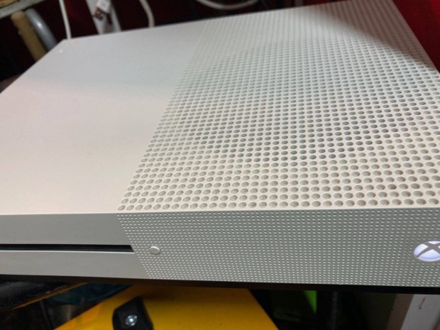 Xbox one S -hlbs-