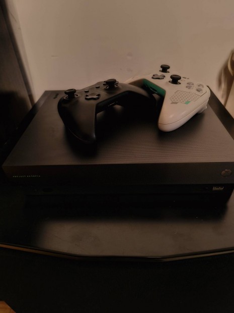 Xbox one X scorpio edition