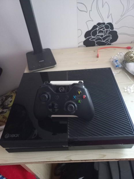 Xbox one kormny szettel vagy anlkl elad 