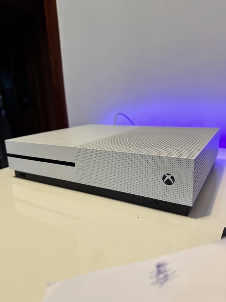 Xbox one s 1tb 