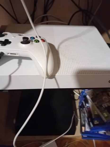 Xbox one s, jszer llapotban