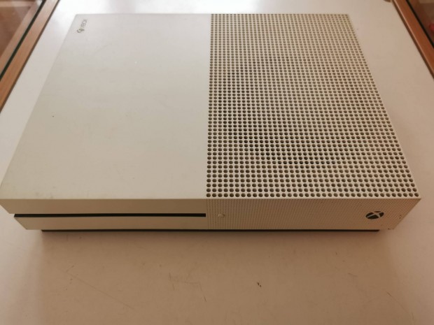 Xbox one s alkatrsznek 