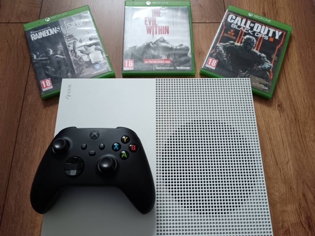 Xbox one s kompletten, 3db jtkkal. 