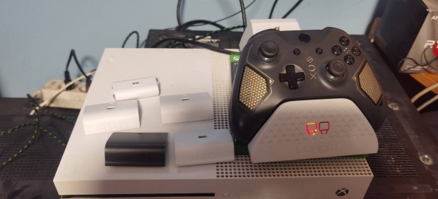 Xbox one s konzol