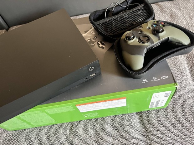 Xbox one x 1TB