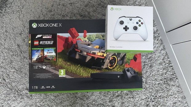 Xbox one x + 2 kontroller + gta5 premium edition