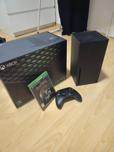 Xbox series X 1 kontrollerrel +Sea of Thieves