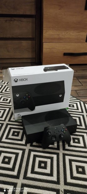 Xbox series s 1tb.