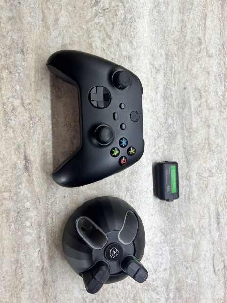 Xbox series x kontroller +4akku s tlt