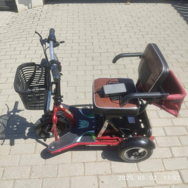Xcby 3 kerekű, összecsukható elektromos robogó áron alul eladó!