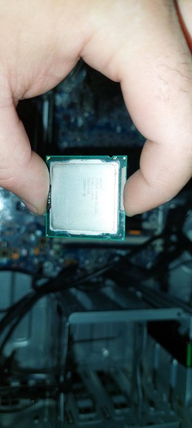 Xeon E3 1235 i7 2600nl ersebb