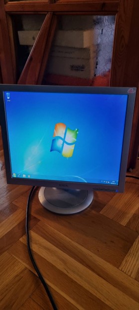 Xerox 17"LCD monitor 