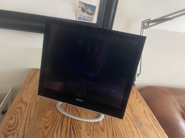 Xerox Monitor 49cm