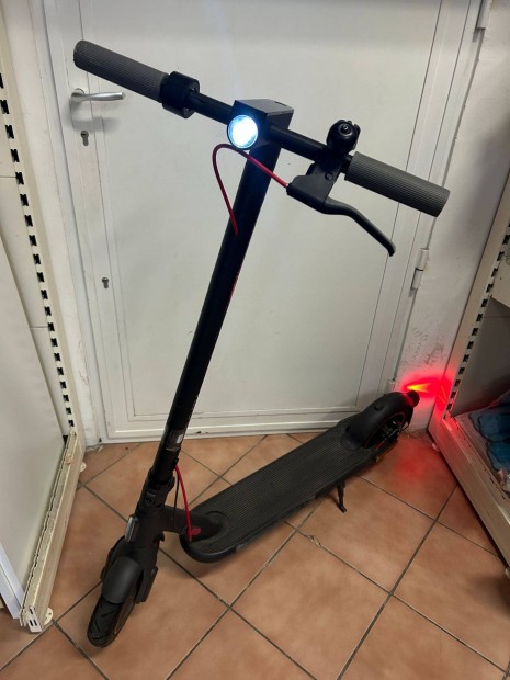 Xiaomi 4 Pro elektromos roller 30km/h