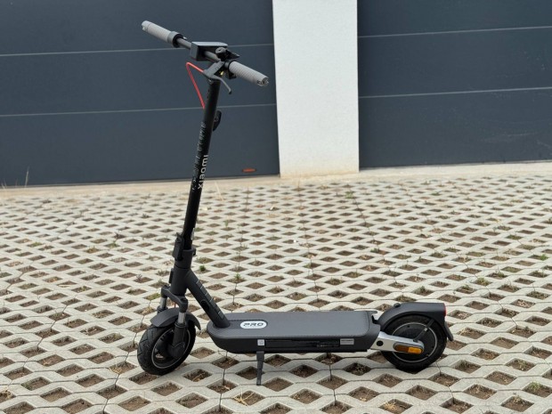 Xiaomi 5 Pro elektromos roller