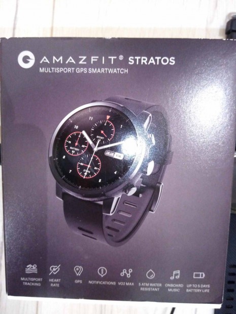 Xiaomi Amazfit Stratos okosra dobozban, szmlval