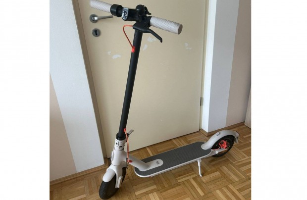 Xiaomi Electric Scooter 3 Elektromos roller