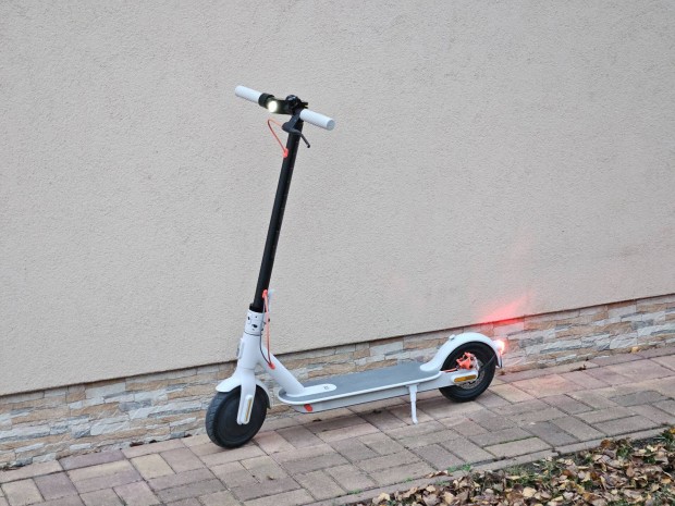 Xiaomi Electric Scooter 3 elektromos roller