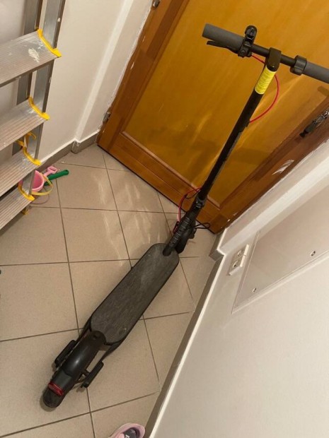 Xiaomi Electric Scooter 4 Elektromos roller