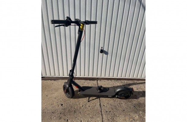 Xiaomi Electric Scooter 4 Pro Gen2 elektromos roller újszerű