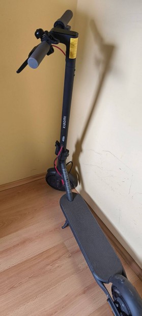 Xiaomi Elektromos roller cserélhető telefonra