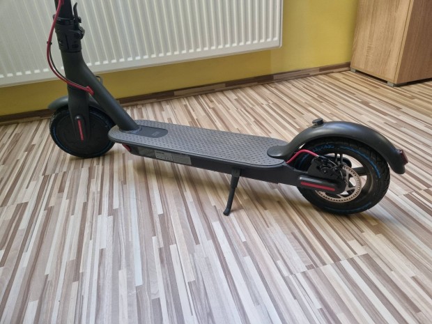 Xiaomi M365 elektromos roller 