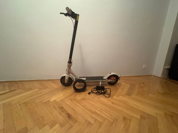 Xiaomi Mi3 Electric Scooter