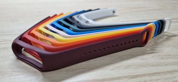 Xiaomi Mi Band 5 s Mi Band 6 sznes szilikon ptszj elad