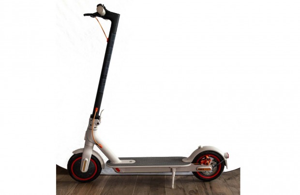 Xiaomi Mi Electric Scooter 3 Fehér roller