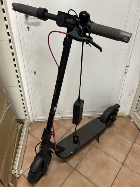 Xiaomi Mi Electric Scooter 4