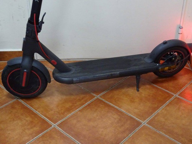 Xiaomi Mi Electric Scooter 4 Pro gen 1 elektromos roller 1400km futott