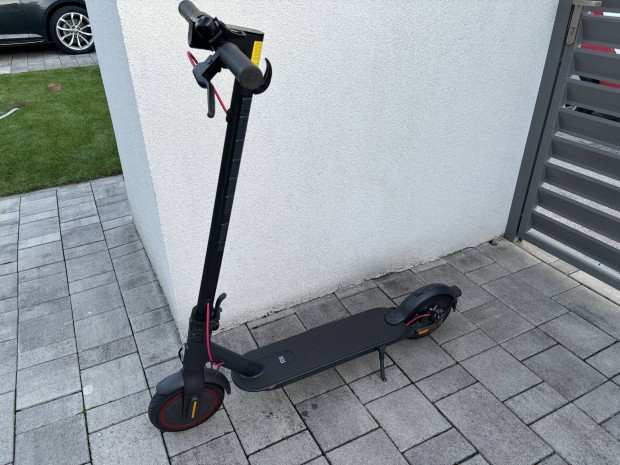 Xiaomi Mi Electric Scooter Pro 2 elektromos roller