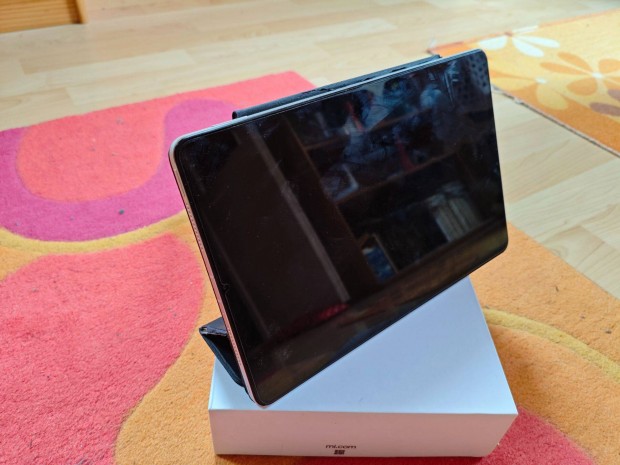 Xiaomi Pad 5 6/128GB ezüst-fehér ajándék tokkal